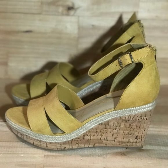American Rag Tarrah Sandals - Picture 1 of 6